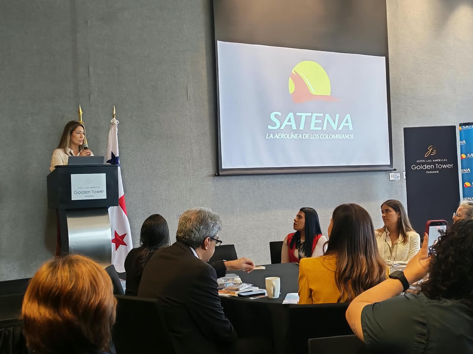 Alexandra Gil, líder nacional de Ventas de Satena.